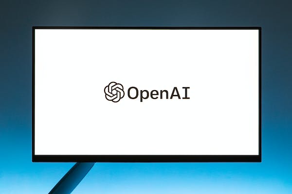 OpenAI رائدة في تطوير الذكاء الاصطناعي والبحث العلمي